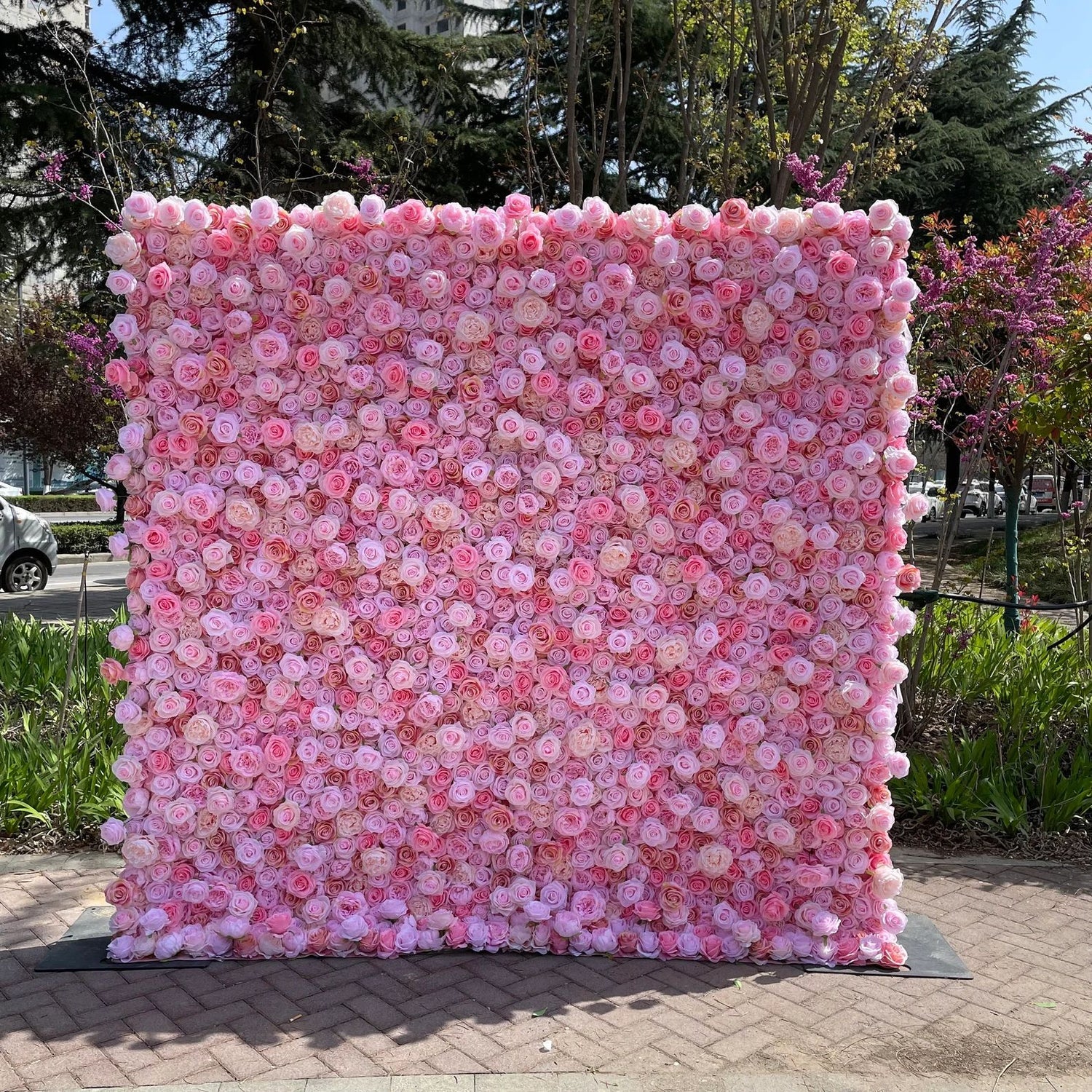 Comparing Flower Wall Materials: Silk vs Artificial