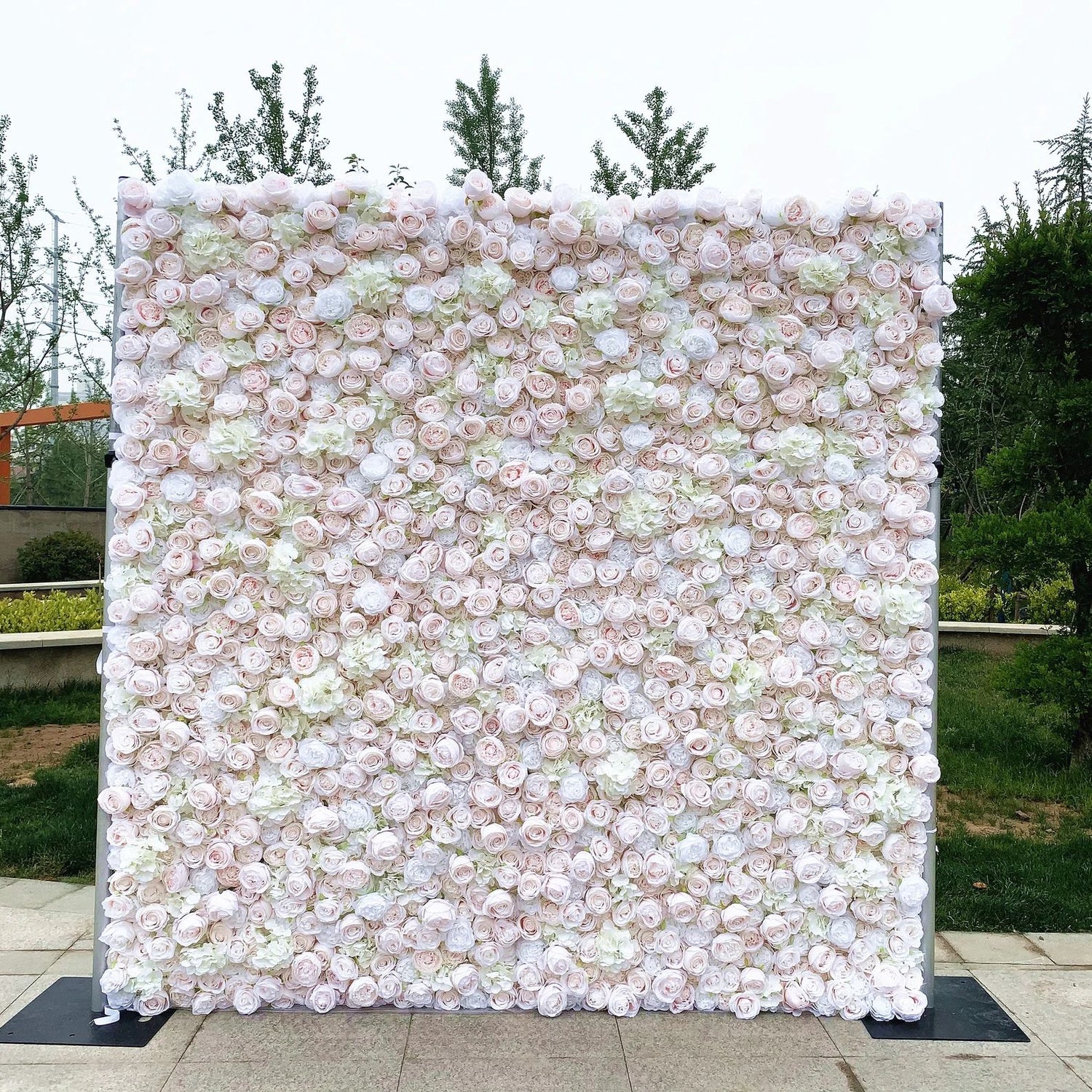 Ali Flowers 3d pale pink flower wall