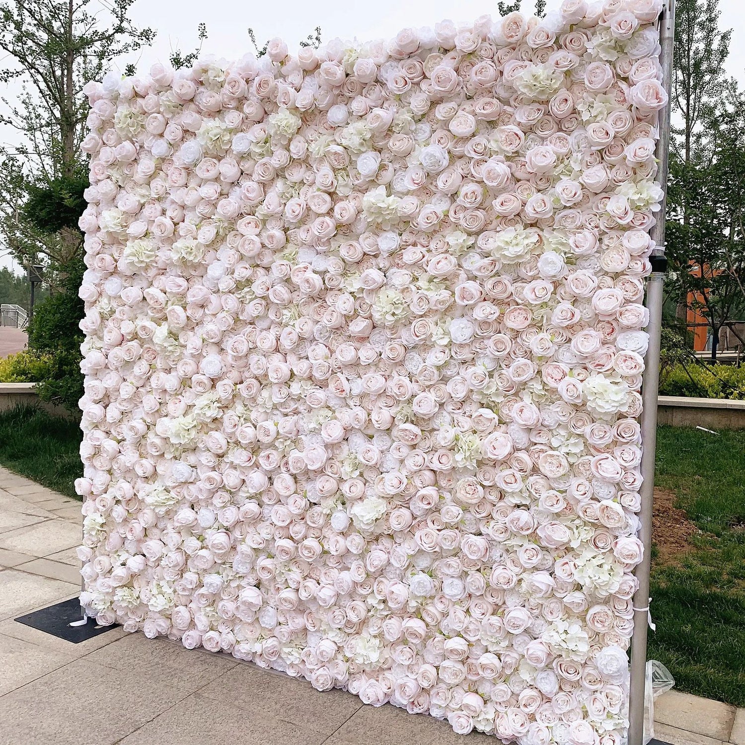 Ali Flowers 3d pale pink flower wall