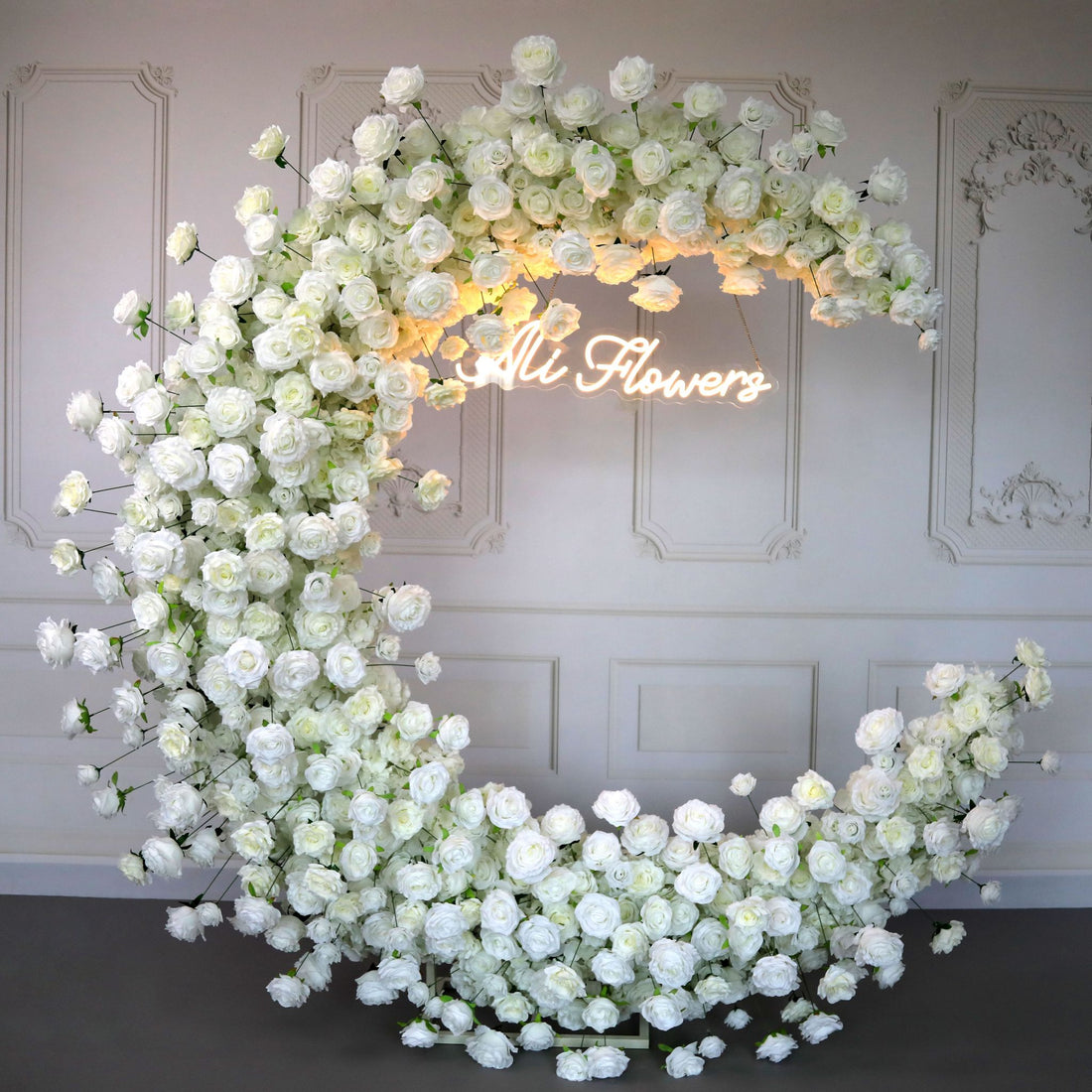 Heart-Shaped Arch – Ali Flowers
